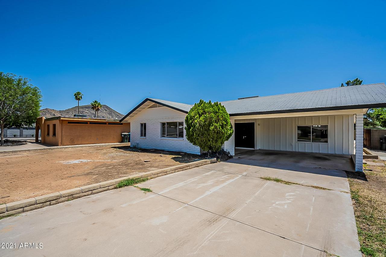 2307 W Windrose Dr., Phoenix, AZ 85029