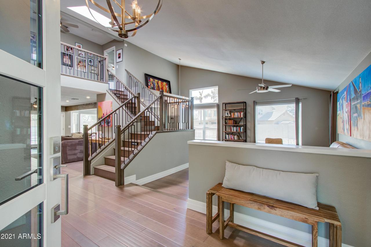 4639 E Janice Way, Phoenix, AZ 85032