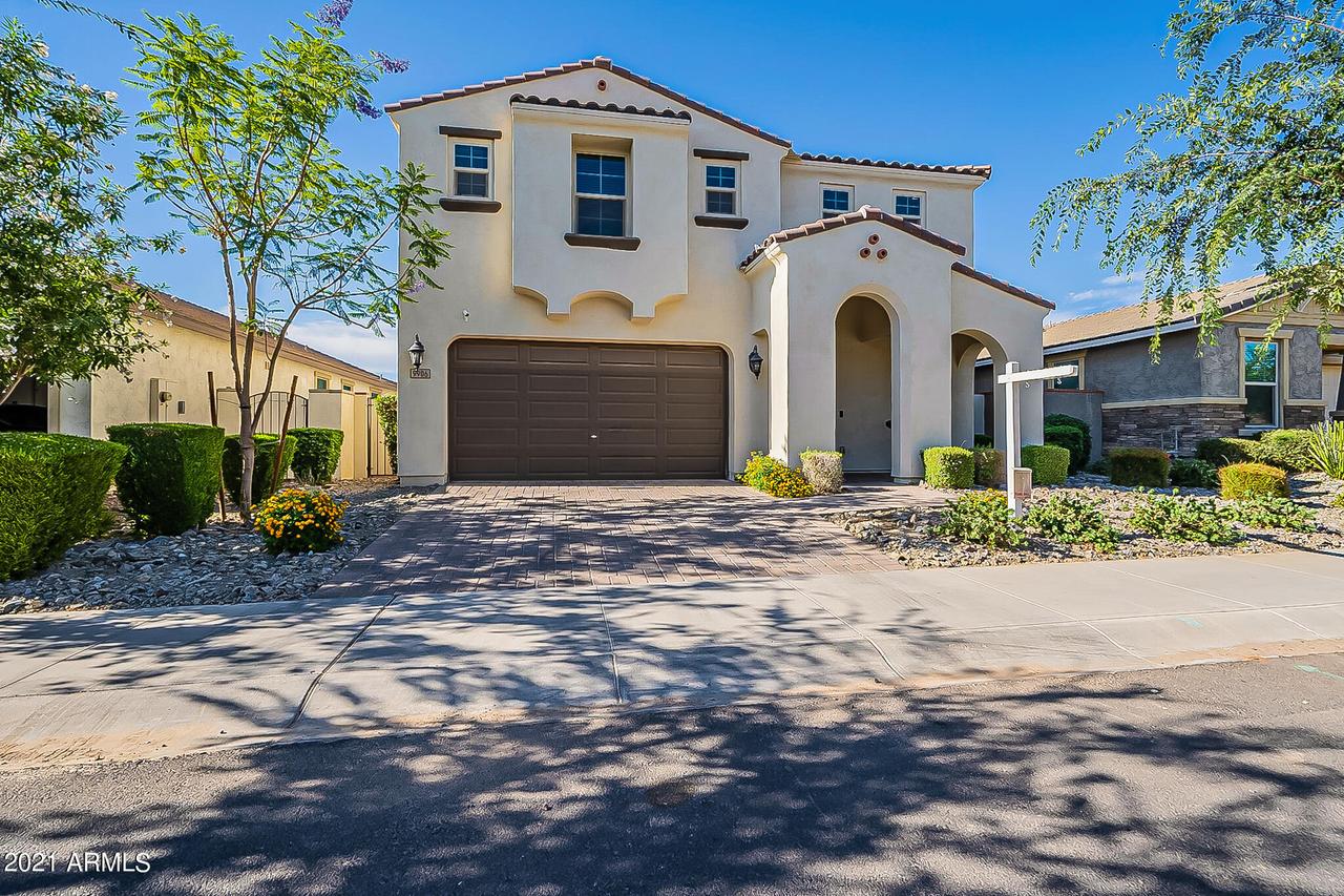 9906 E Theia Dr., Mesa, AZ 85212