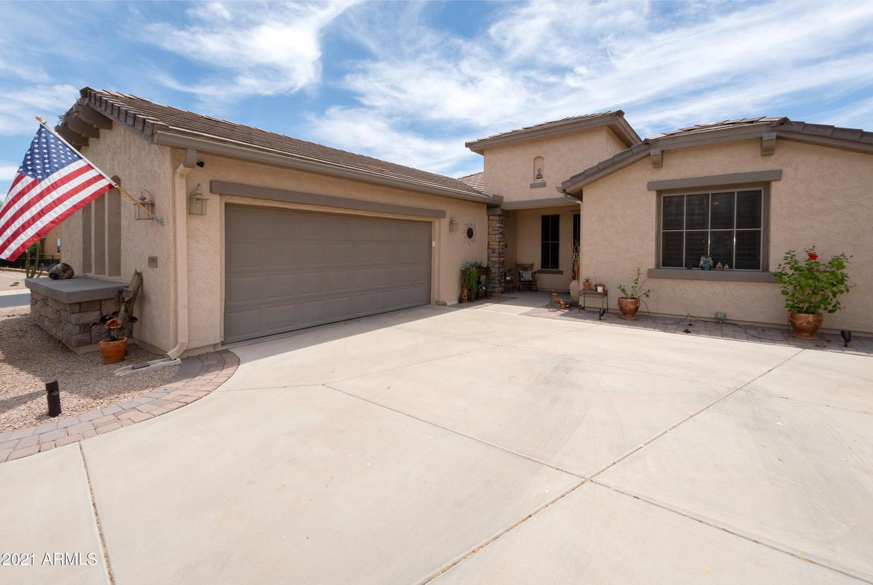 31962 N Larkspur Dr., San Tan Valley, AZ 85143