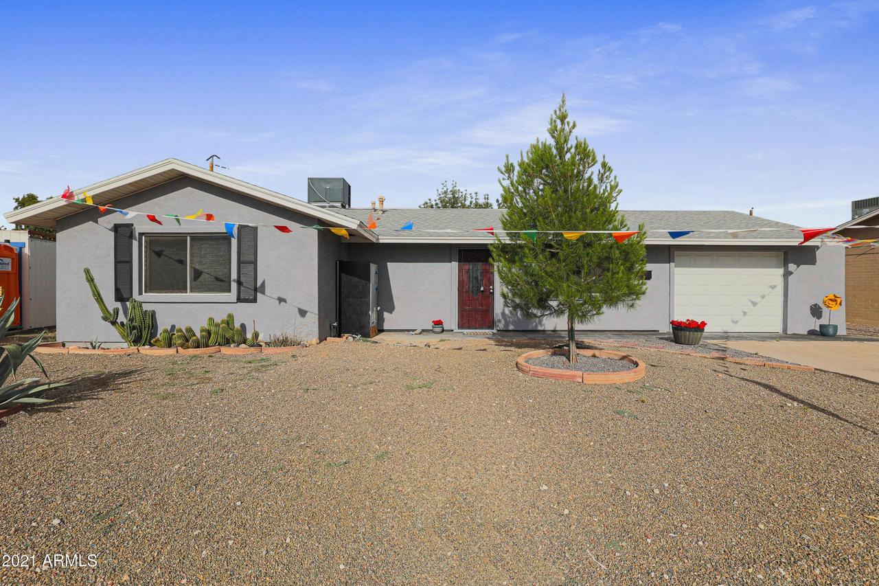 11431 N 111th Ave., Sun City, AZ 85351
