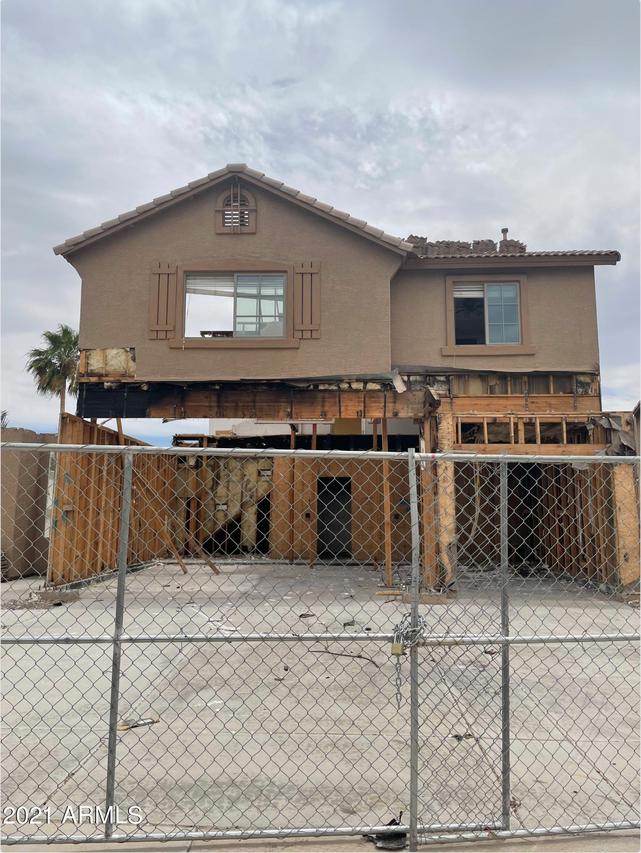 2765 E Palm Beach Dr., Chandler, AZ 85249