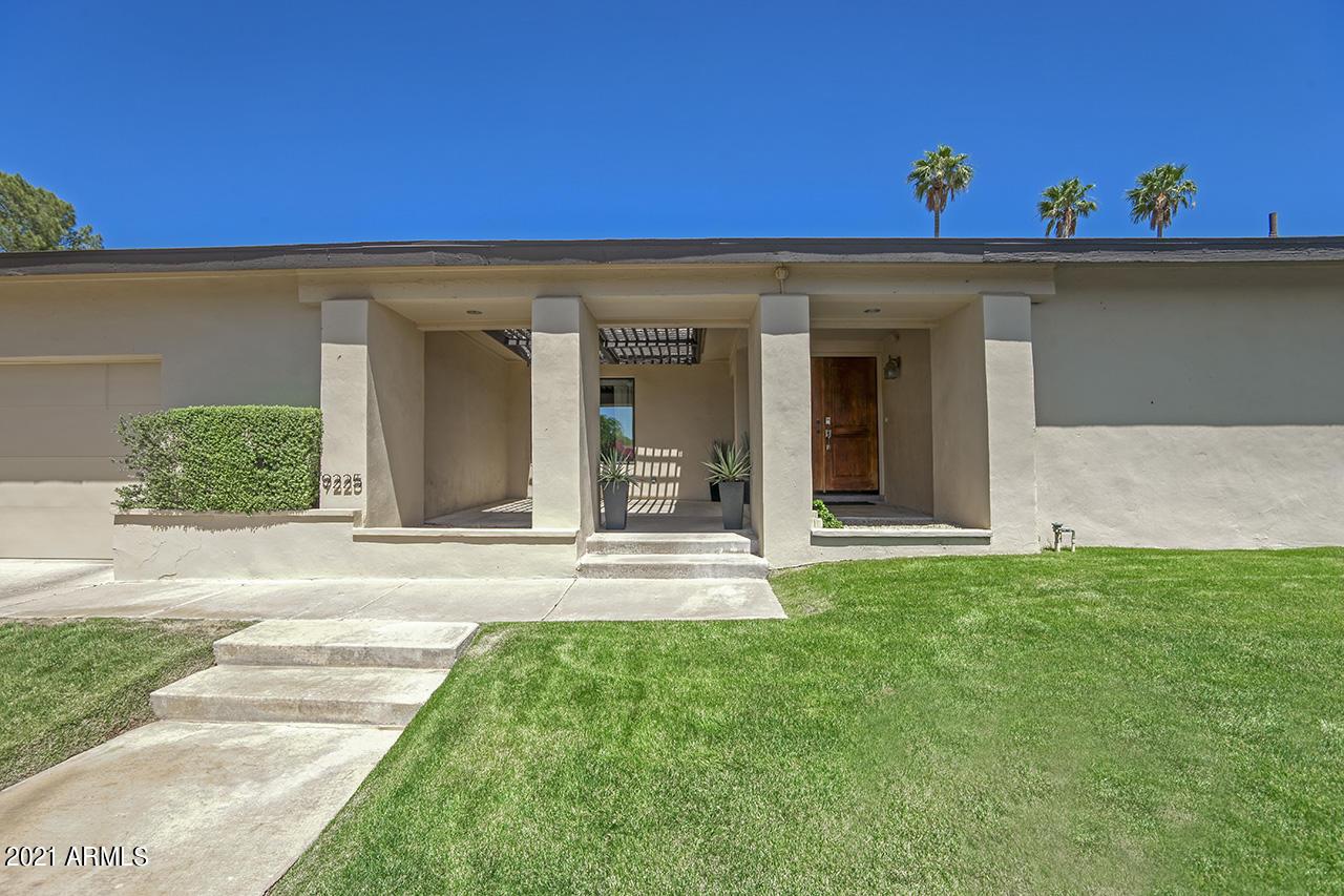 9225 N Arroya Vista Dr., Phoenix, AZ 85028
