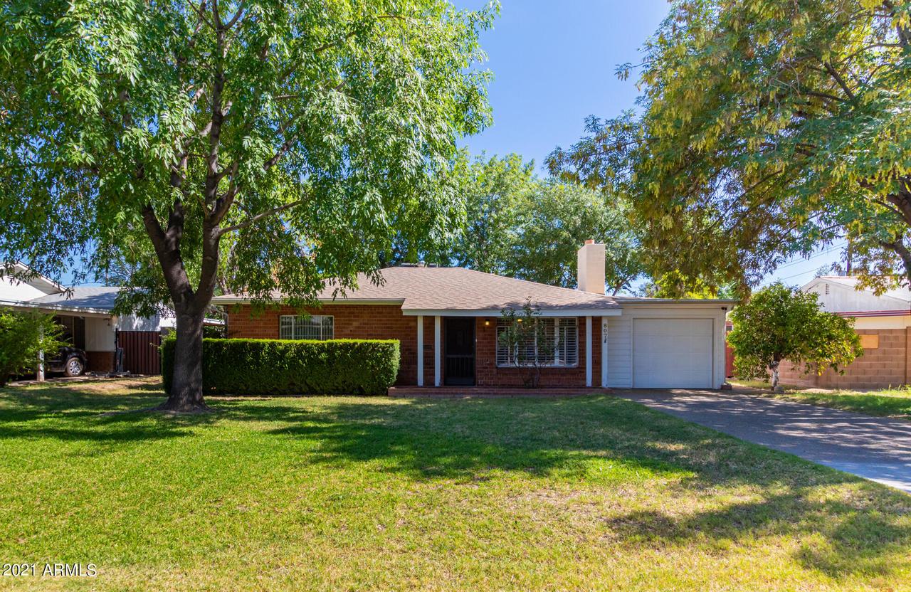807 E Lamar Rd., Phoenix, AZ 85014