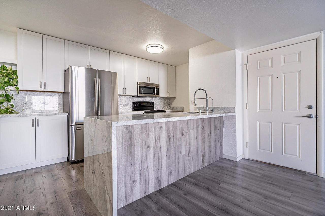 2938 N 61st Pl. #227, Scottsdale, AZ 85251