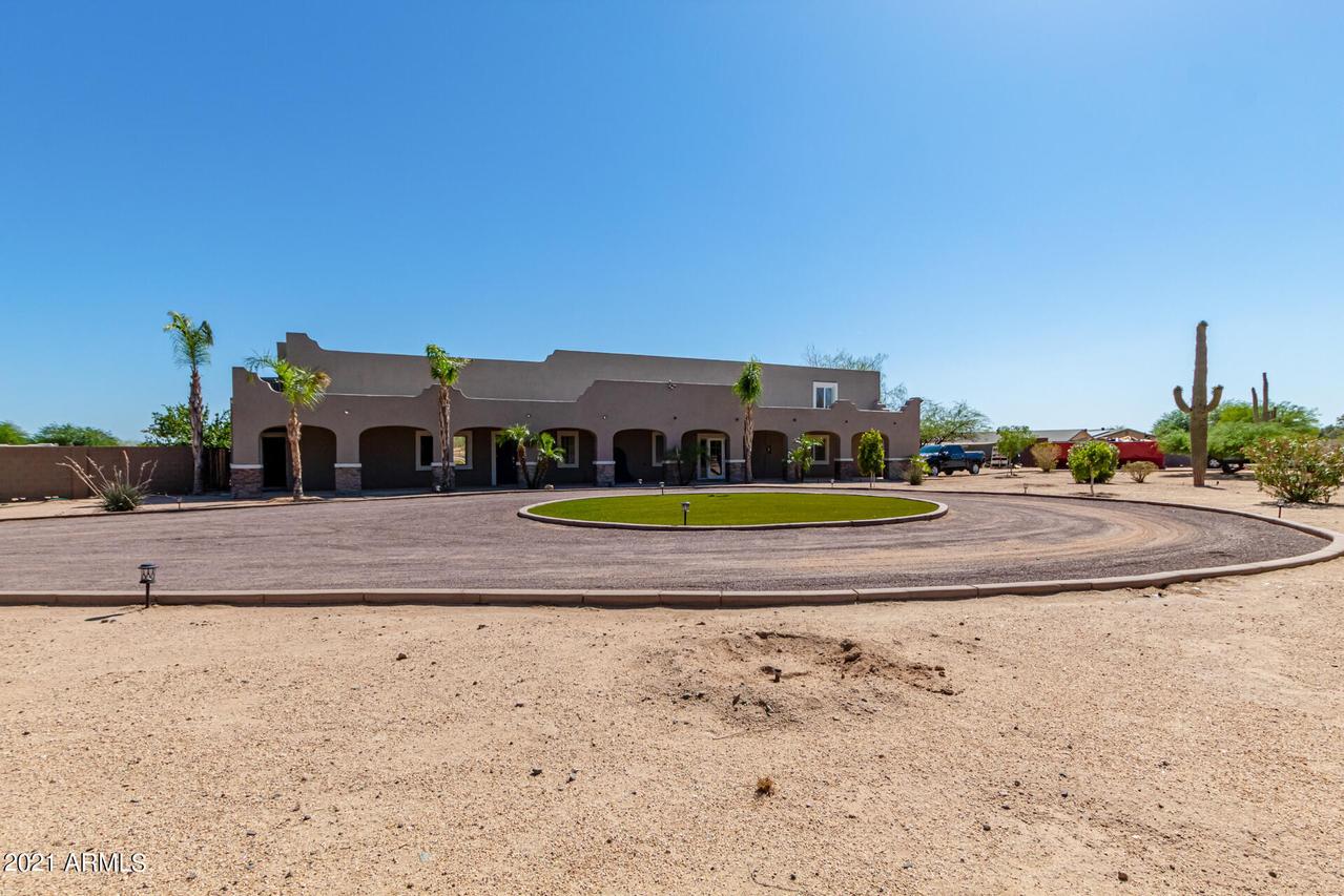 24044 N 89th Ave., Peoria, AZ 85383