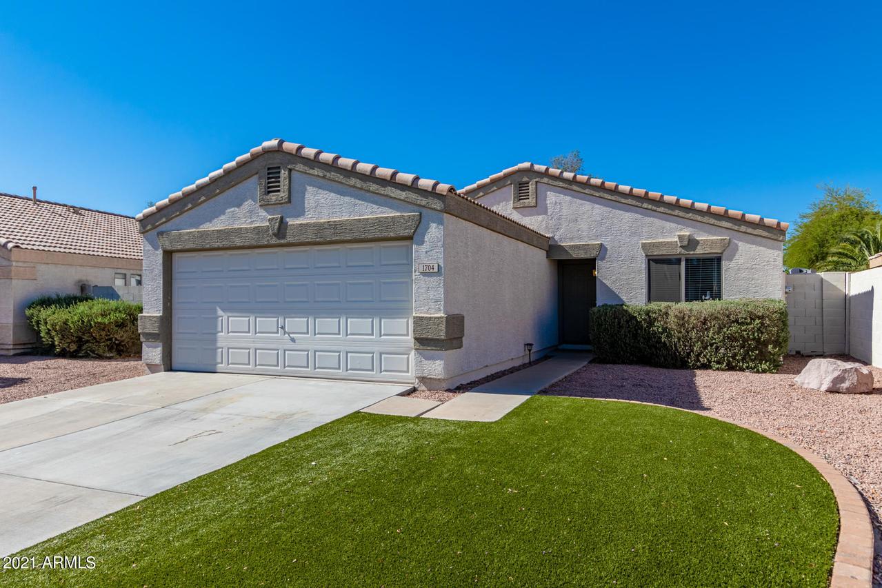 1704 E Cheyenne St., Gilbert, AZ 85296