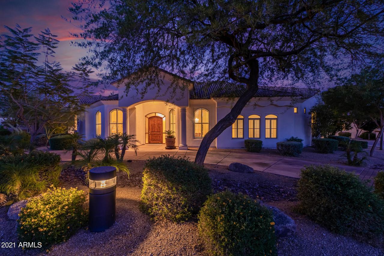 700 N Dobson Rd. #49, Chandler, AZ 85224