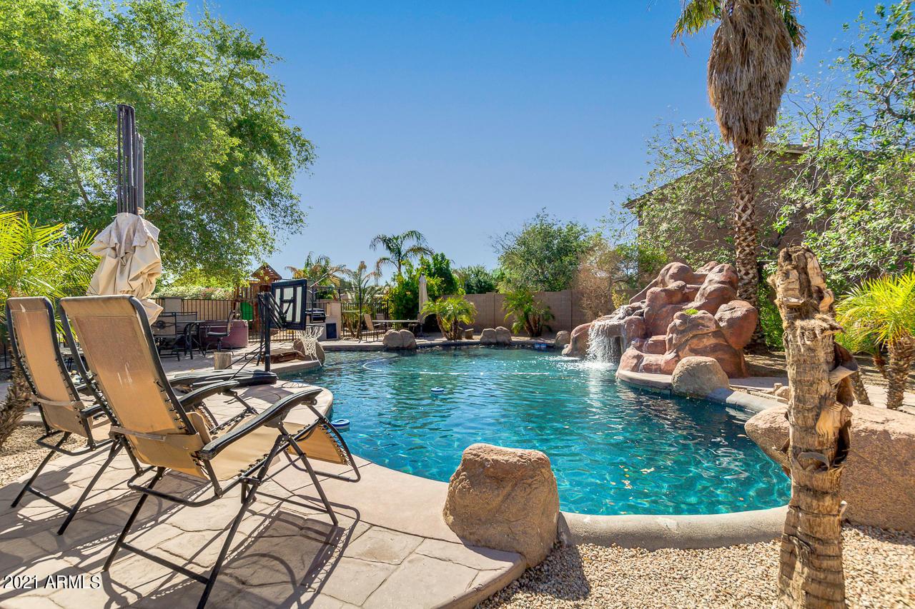 110 E Shire Ct., San Tan Valley, AZ 85143