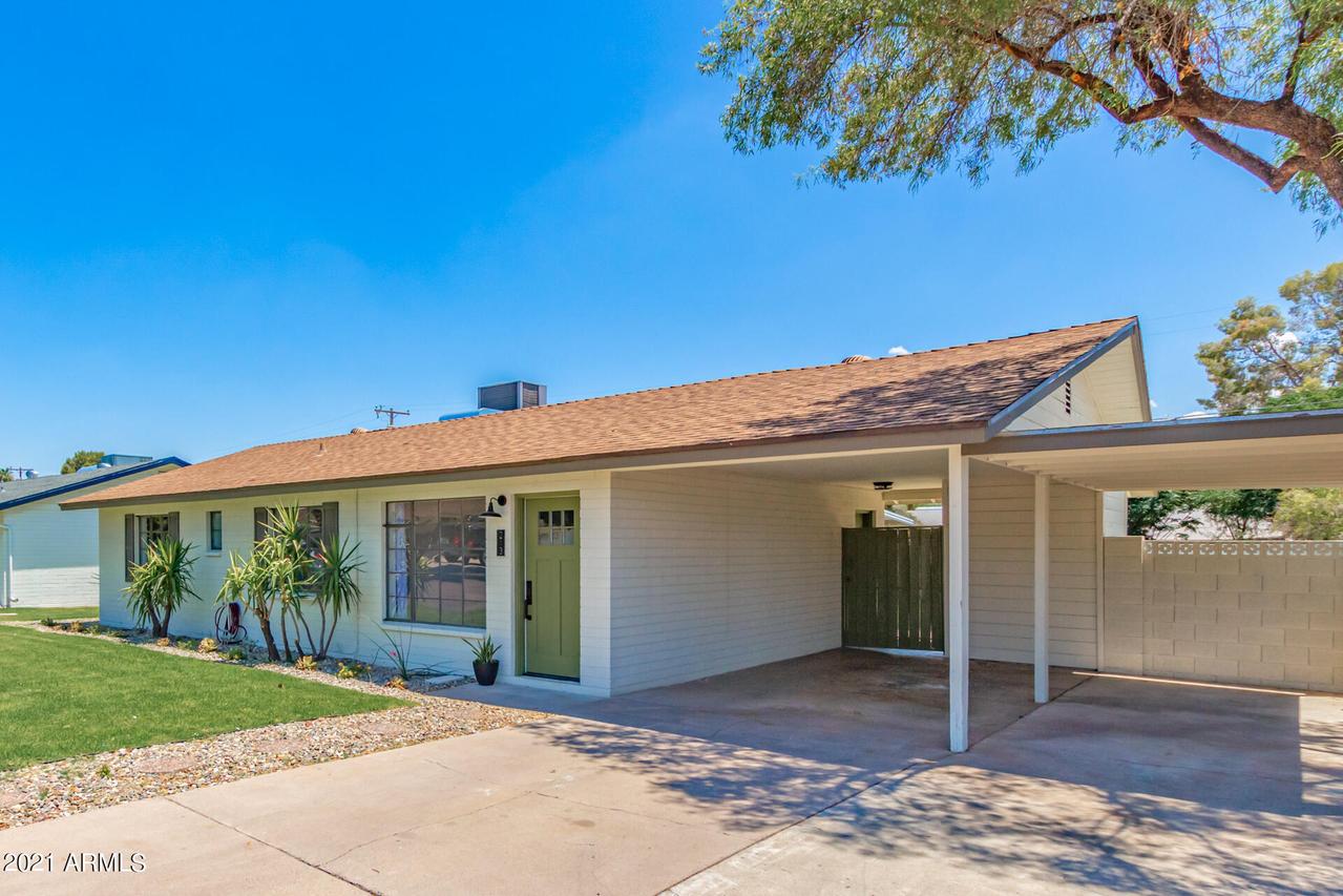 213 E El Camino Dr., Phoenix, AZ 85020