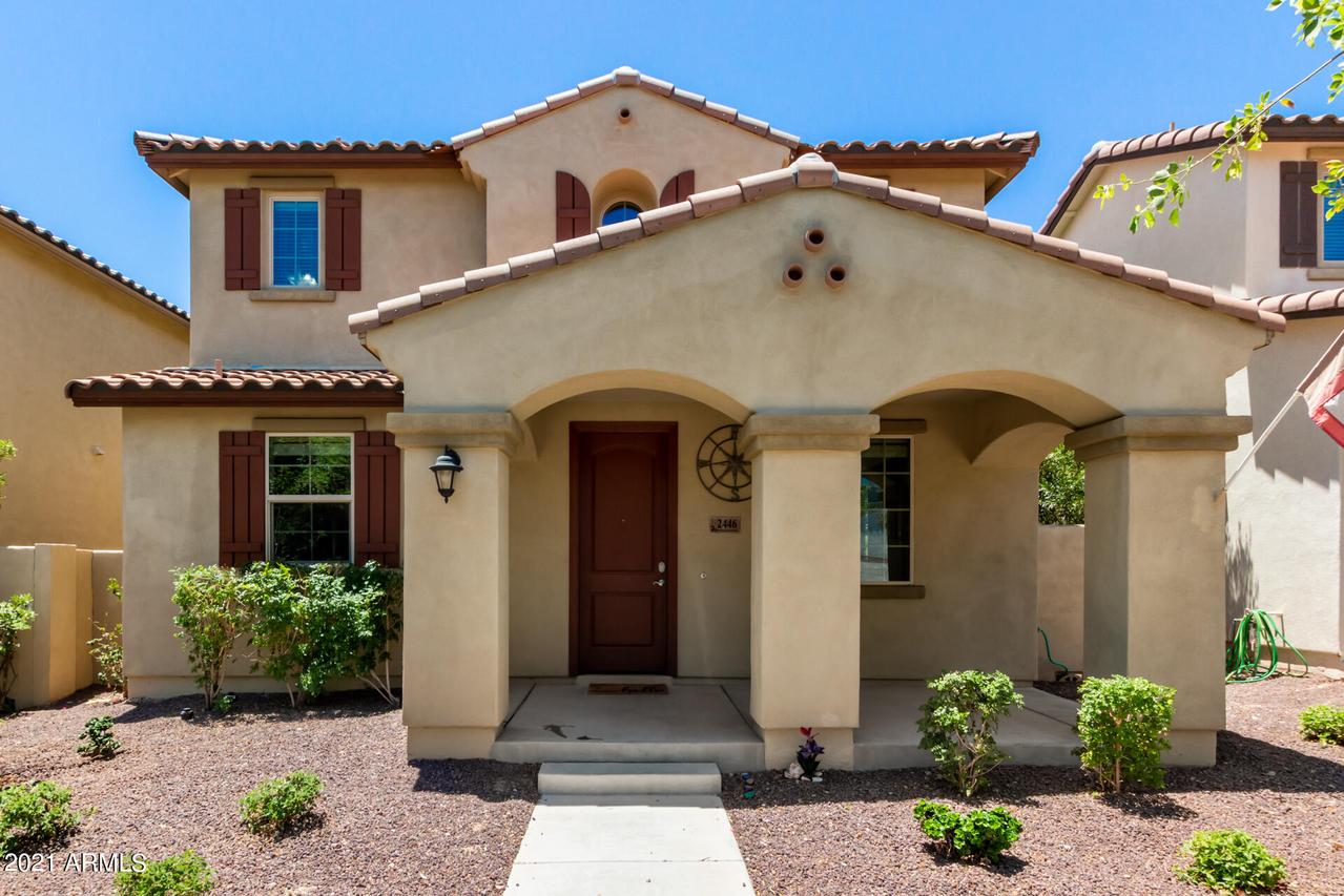 2446 N Eastview Way, Buckeye, AZ 85396