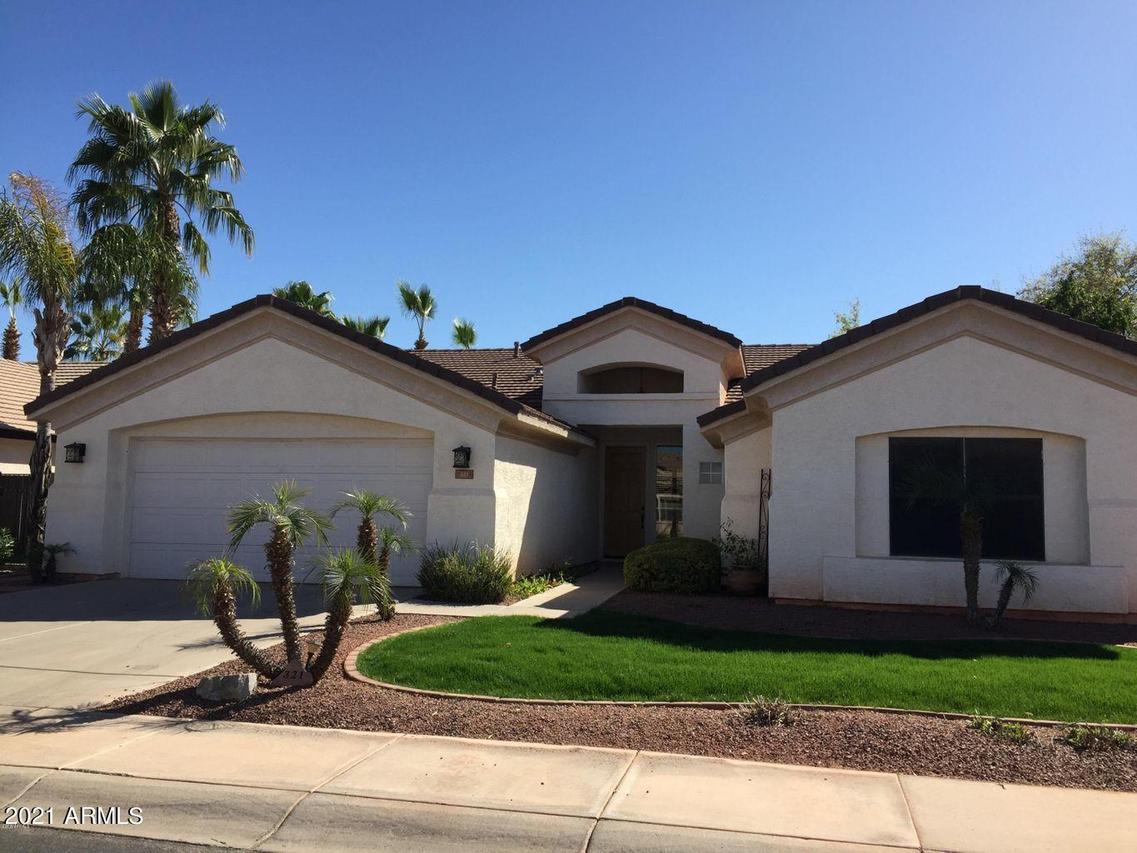321 E Constitution Dr., Gilbert, AZ 85296