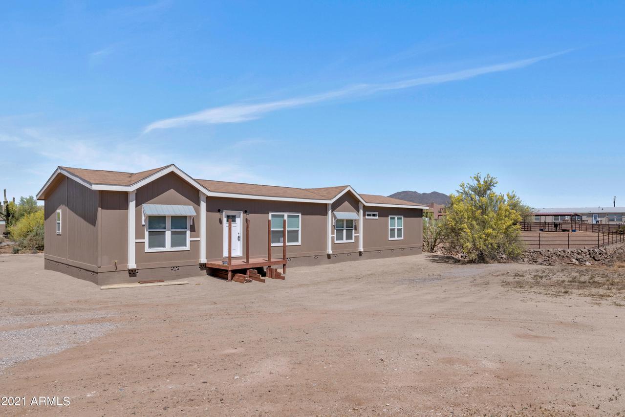 39618 N Central Ave., Phoenix, AZ 85086