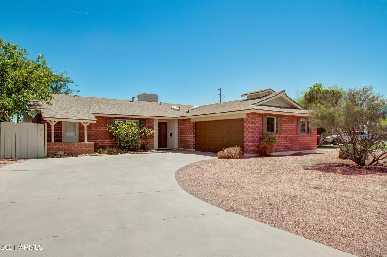 8731 E Buena Terra Way, Scottsdale, AZ 85250