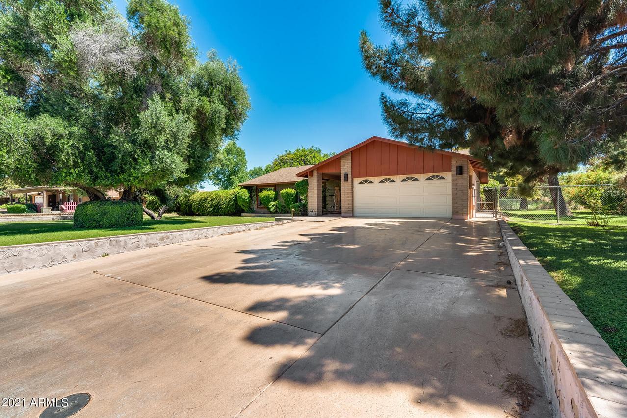 4141 W Paradise Ln., Phoenix, AZ 85053