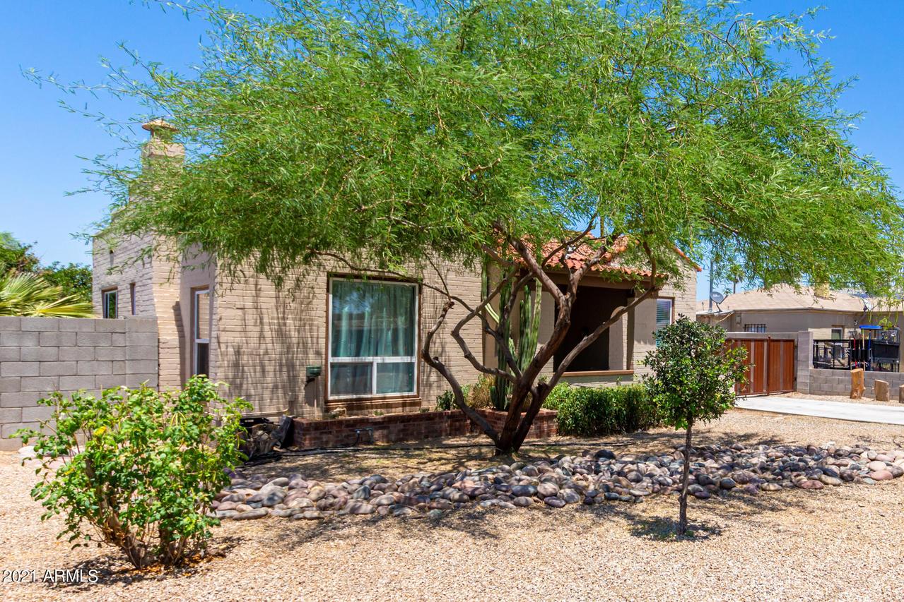 2618 E Willetta St., Phoenix, AZ 85008