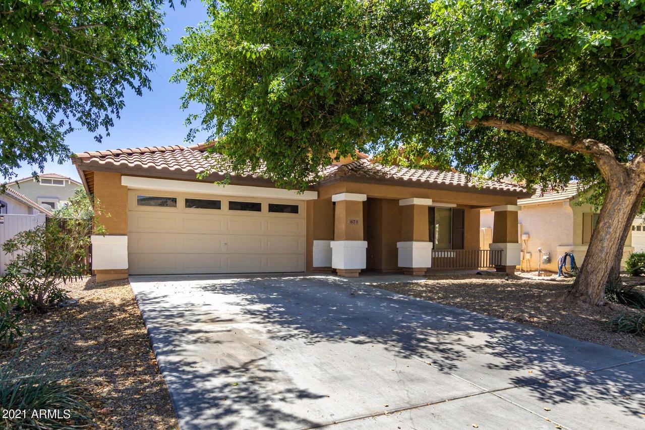 671 E Baker Dr., San Tan Valley, AZ 85140