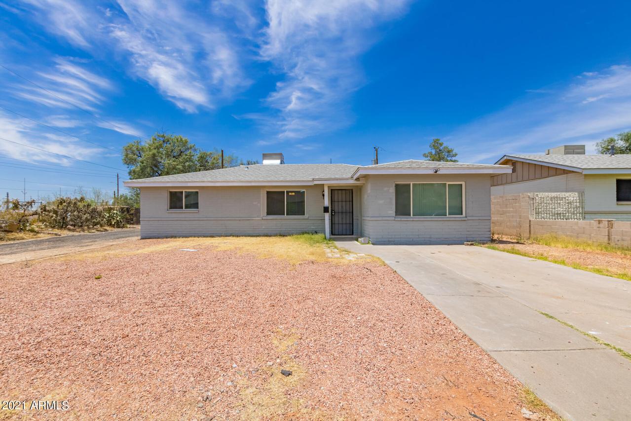 9814 N 11th St., Phoenix, AZ 85020