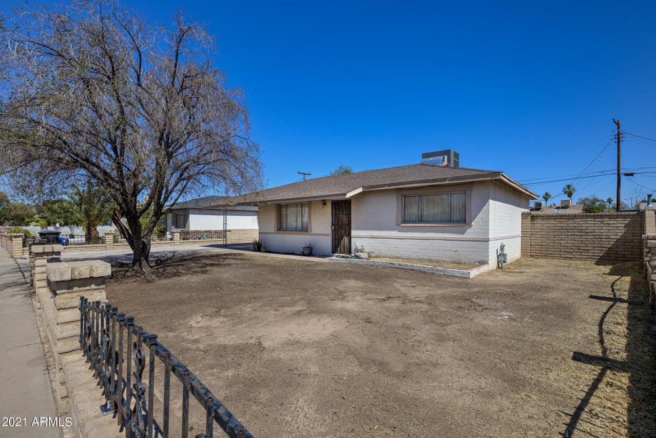 1640 W Pepper Pl., Mesa, AZ 85201
