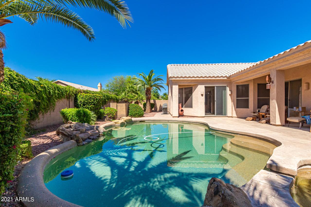 13616 W Roanoke Ave., Goodyear, AZ 85395