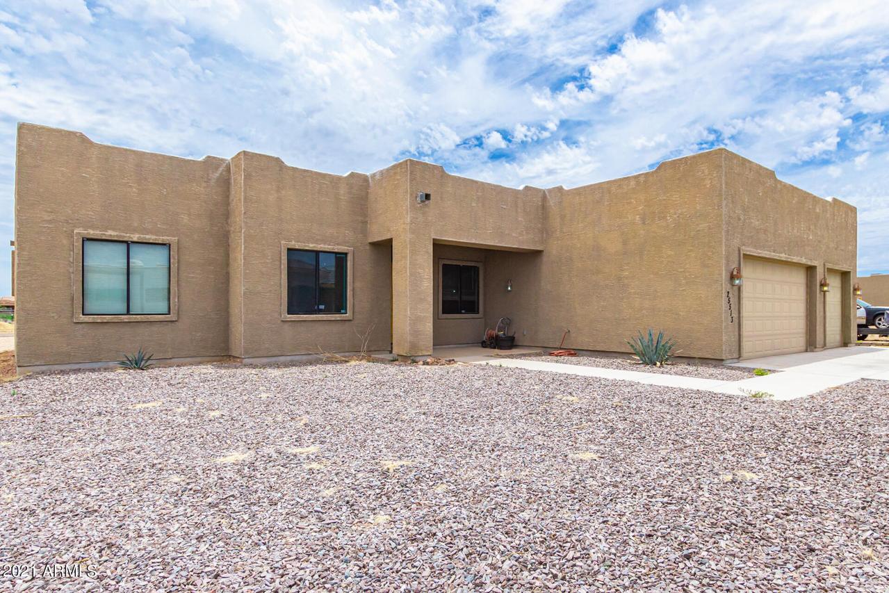 25513 W Hunter Dr., Wittmann, AZ 85361