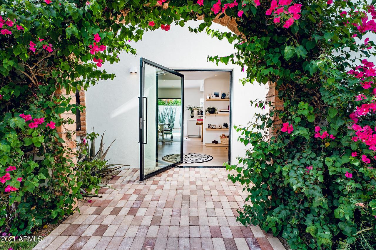 3412 E Campbell Ave., Phoenix, AZ 85018