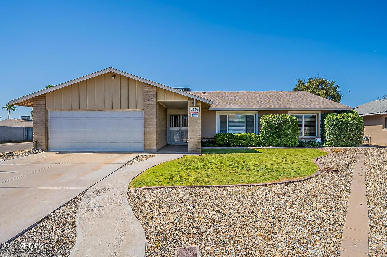 3801 W Mauna Loa Ln., Phoenix, AZ 85053