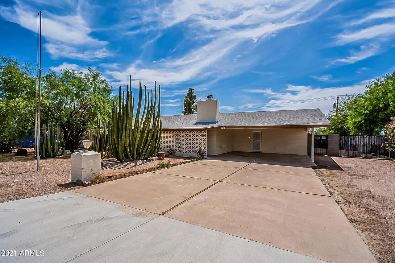 684 S Palo Verde Dr., Apache Junction, AZ 85120