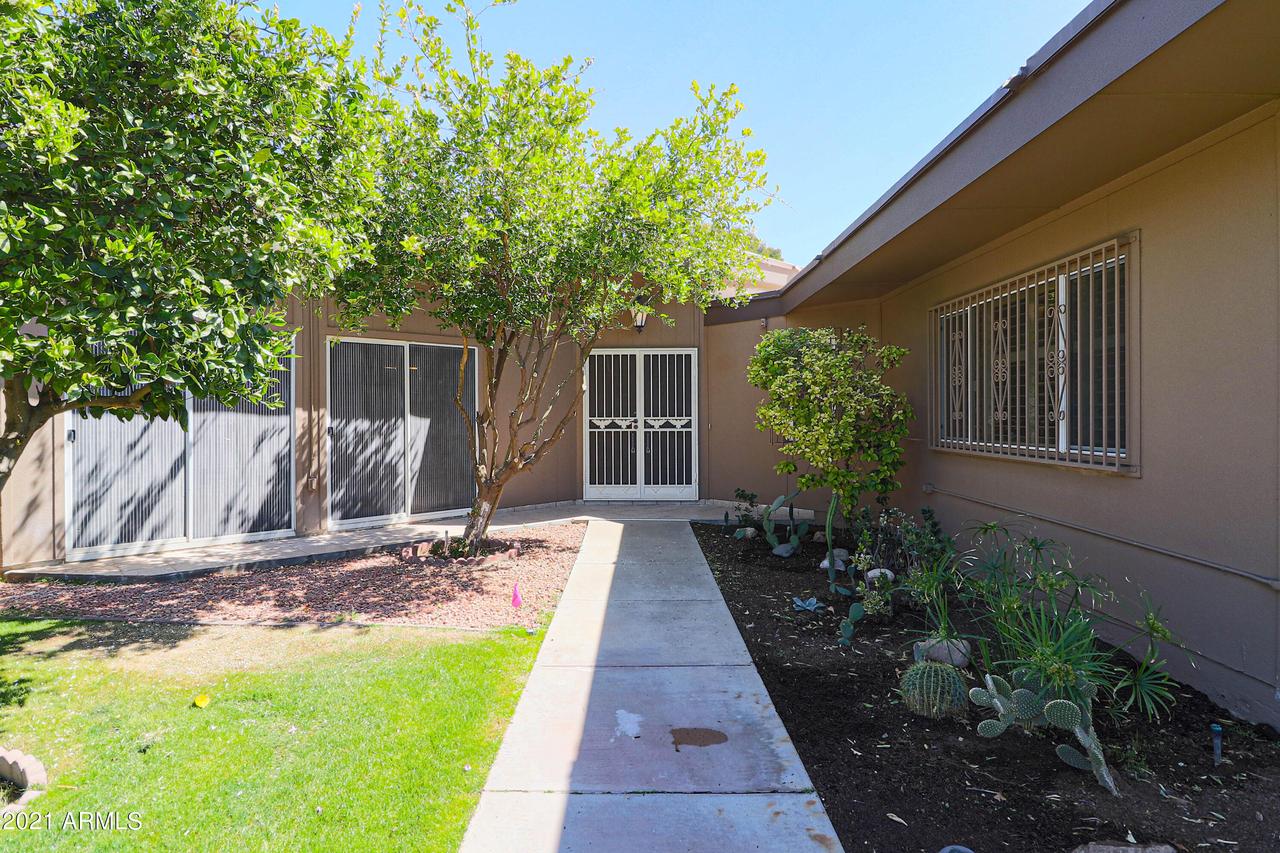 10802 W Thunderbird Blvd., Sun City, AZ 85351