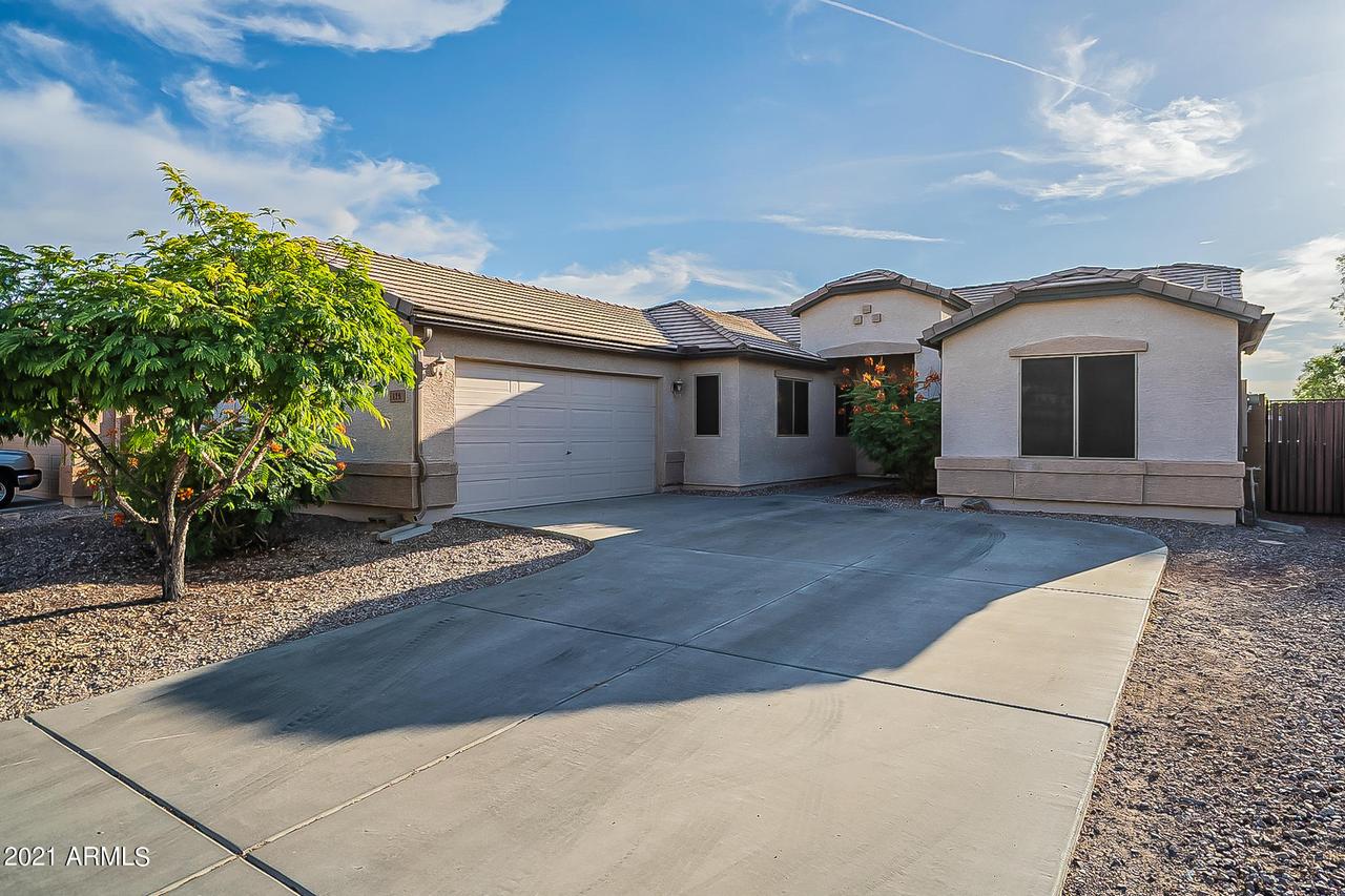 136 S 230th Dr., Buckeye, AZ 85326