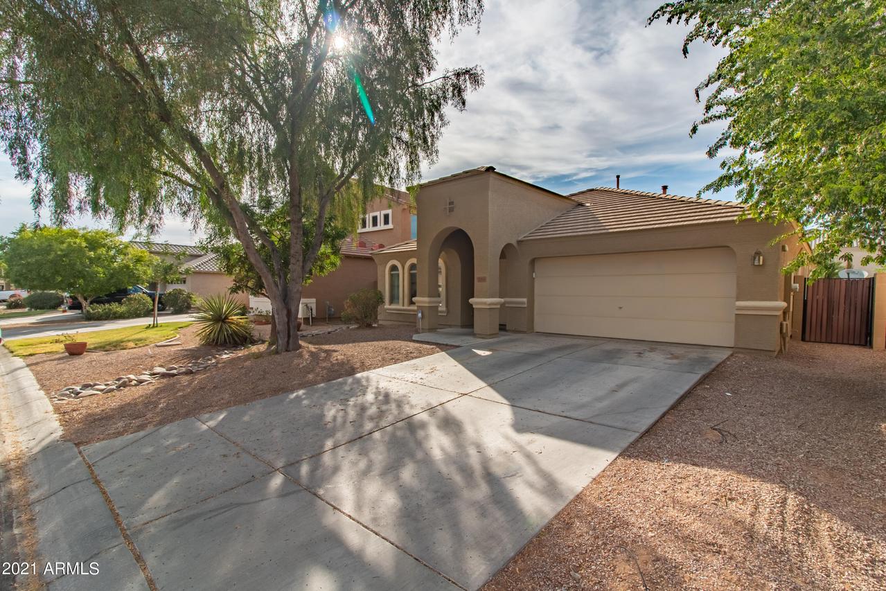 784 E Melanie St., San Tan Valley, AZ 85140