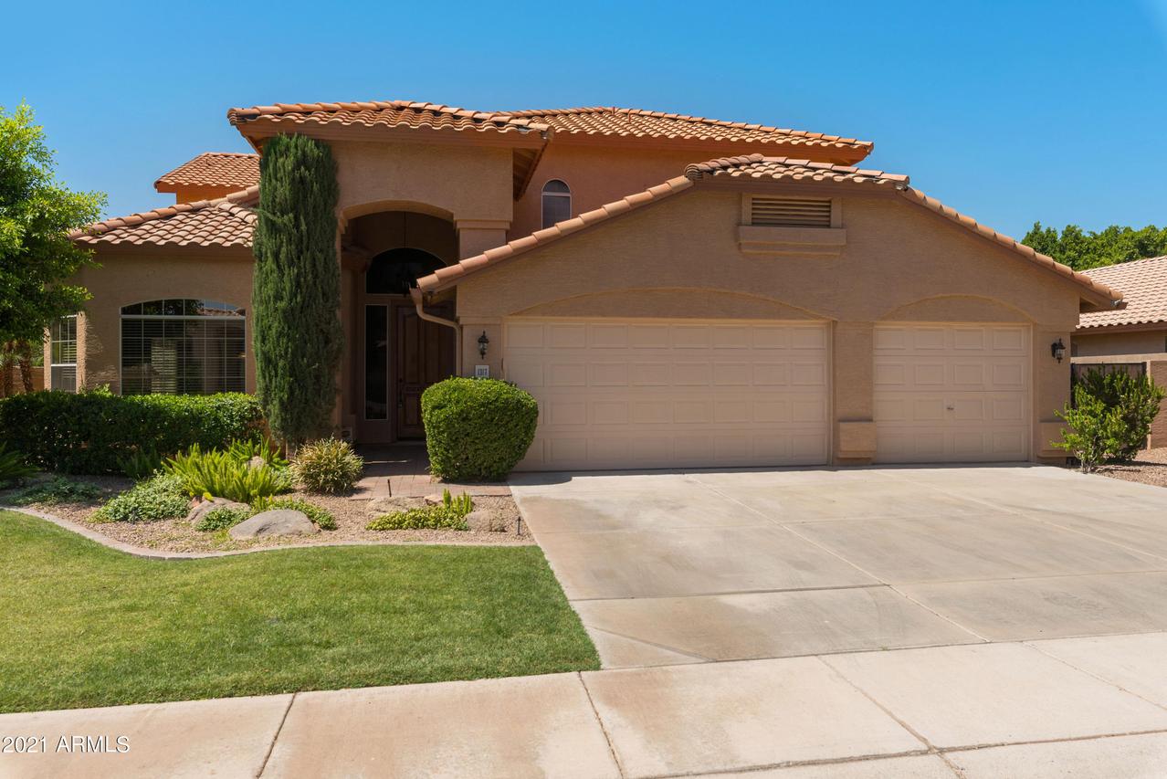 1317 W Larona Ln., Tempe, AZ 85284