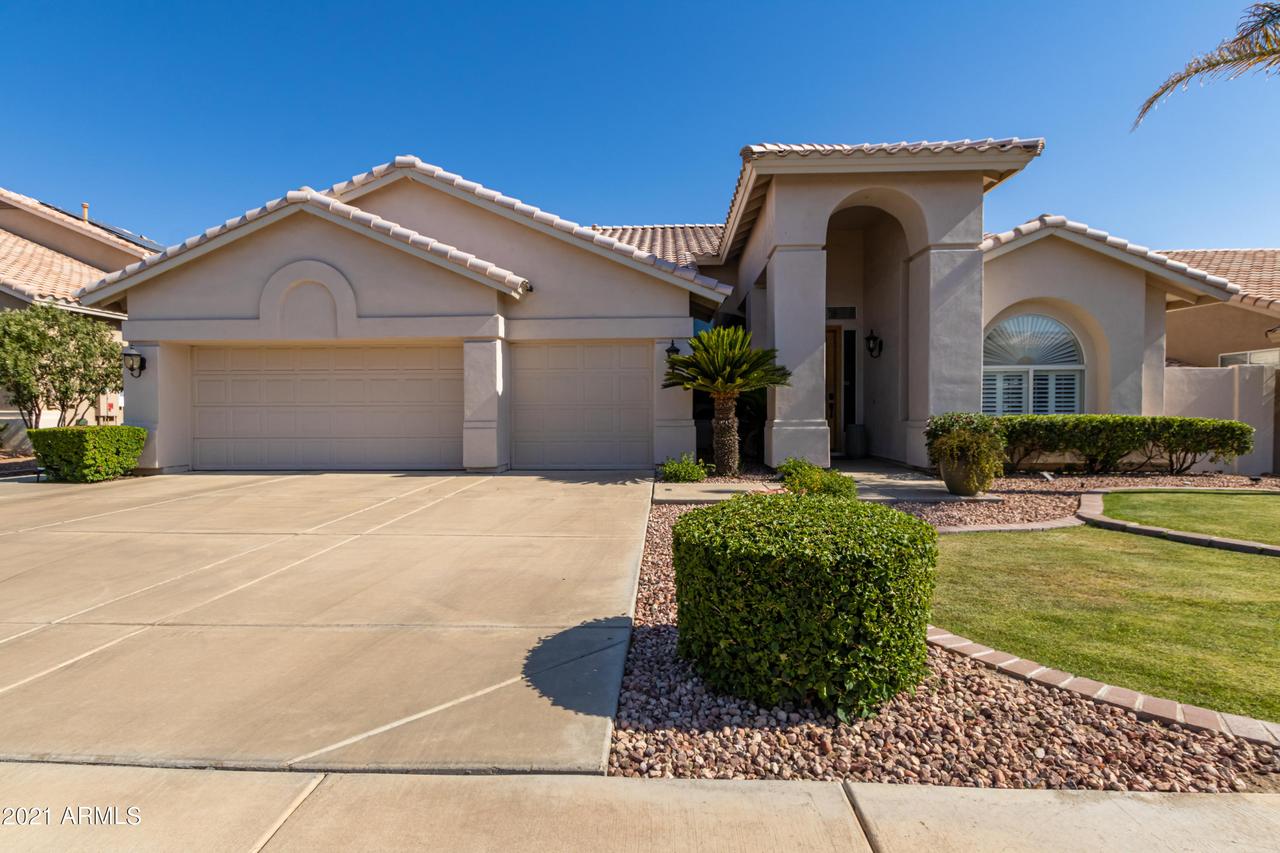 7161 W Surrey Ave., Peoria, AZ 85381