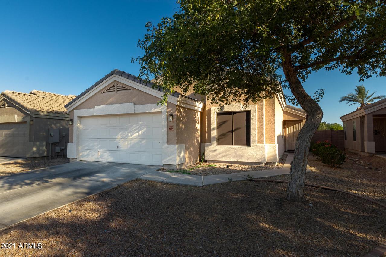 12925 W Mandalay Ln., El Mirage, AZ 85335