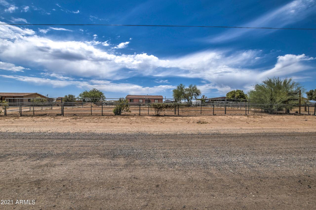 34720 N 14th St., Phoenix, AZ 85086