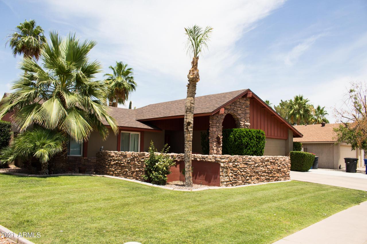 3229 N Desoto St., Chandler, AZ 85224