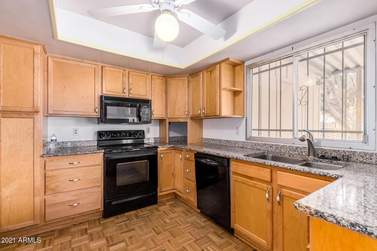 1742 W Citrus Way, Phoenix, AZ 85015