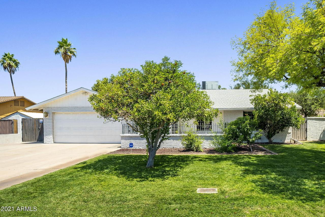 4548 E Aire Libre Ave., Phoenix, AZ 85032