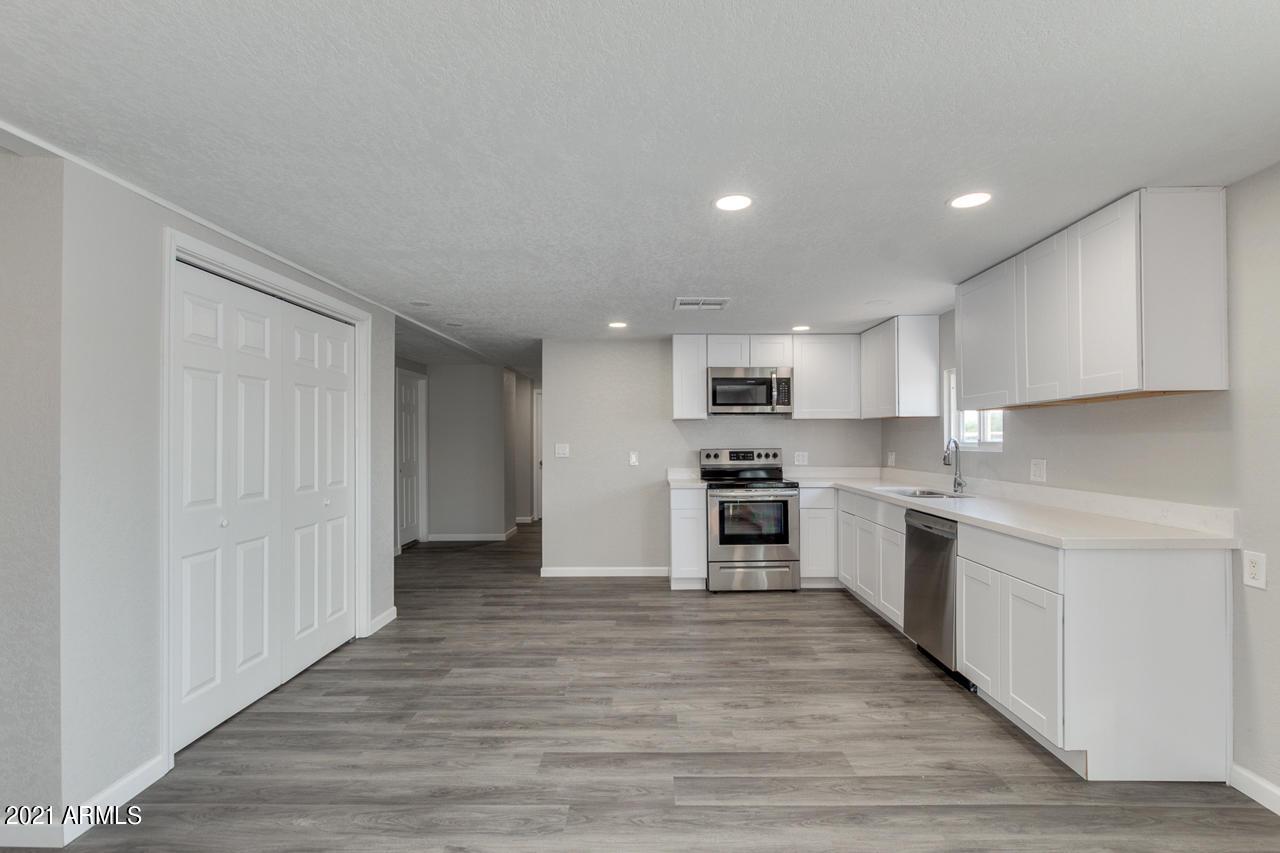 1562 S Desert View Pl., Apache Junction, AZ 85120
