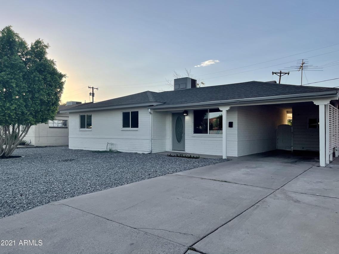 2206 W Glendale Ave., Phoenix, AZ 85021