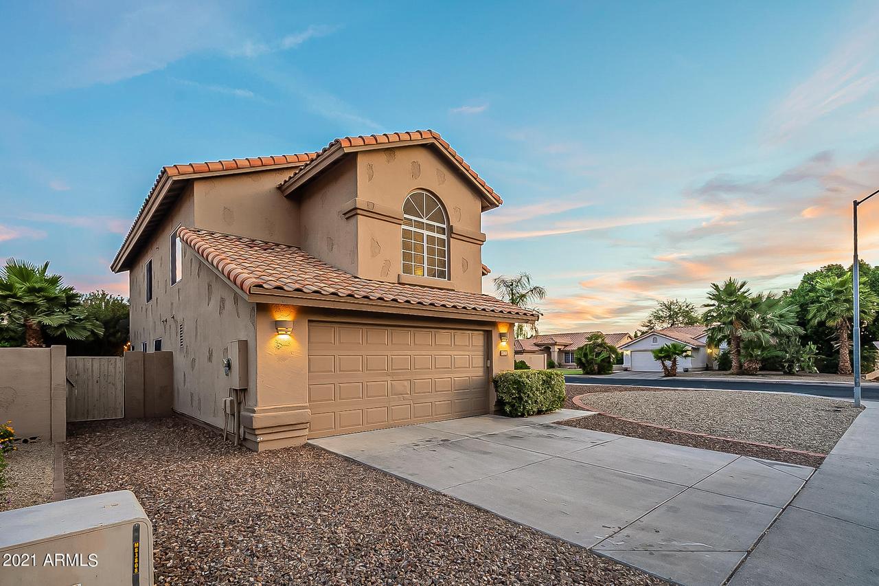7263 W Los Gatos Dr., Glendale, AZ 85310