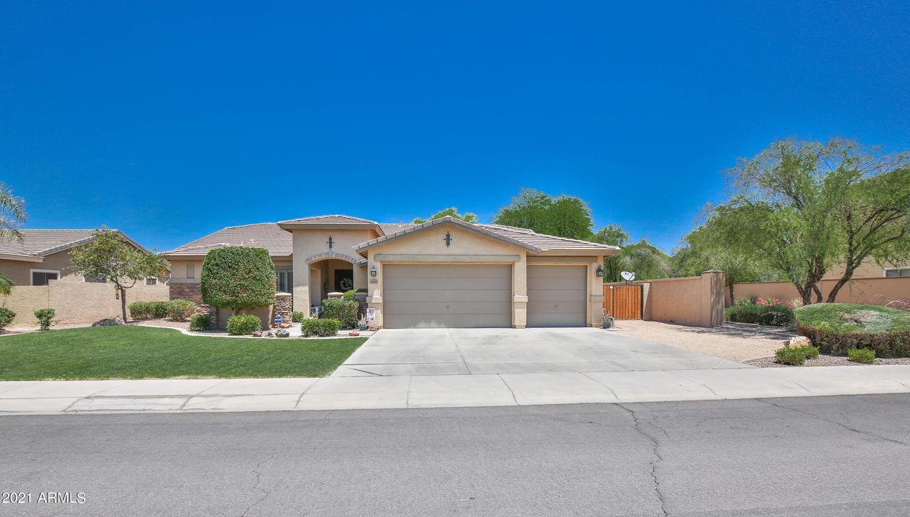 2500 E Coconino Dr., Chandler, AZ 85249