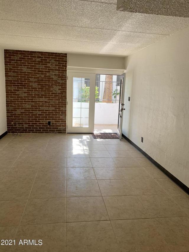 3416 N 44th St. #8, Phoenix, AZ 85018