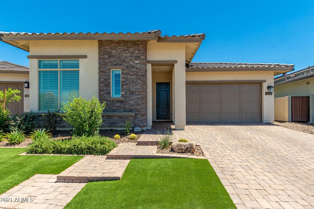 11926 W Creosote Dr., Peoria, AZ 85383