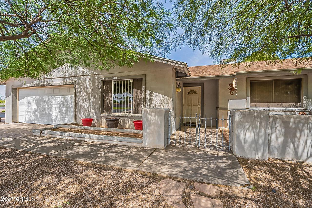 1902 S Las Palmas Cir., Mesa, AZ 85202