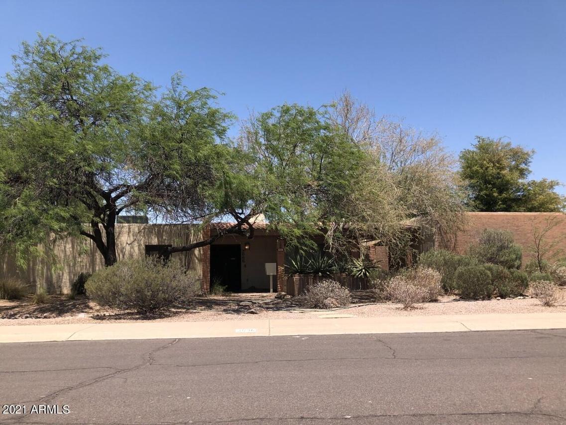 2006 E Loma Vista Dr., Tempe, AZ 85282