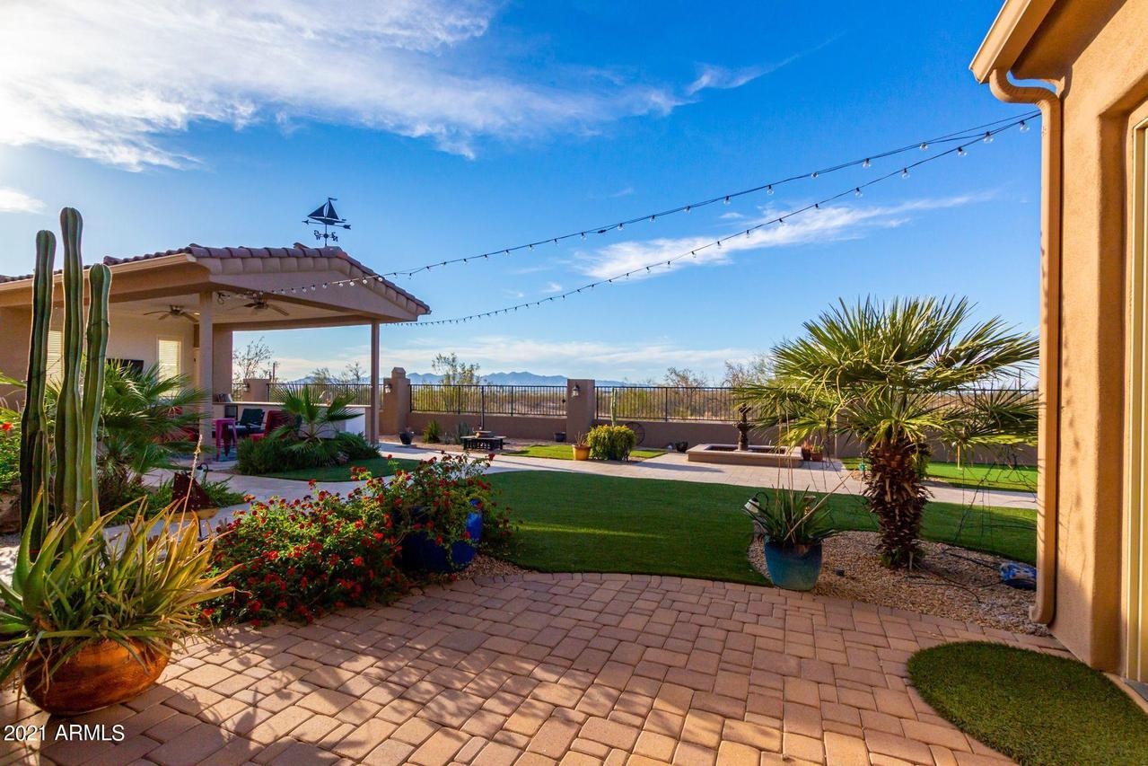 17672 W Paseo Way, Goodyear, AZ 85338