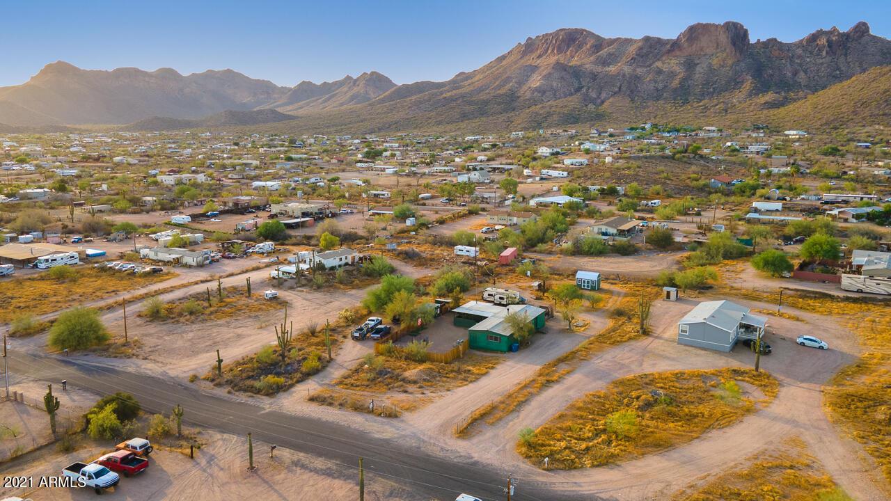 928 W Frontier St., Apache Junction, AZ 85120
