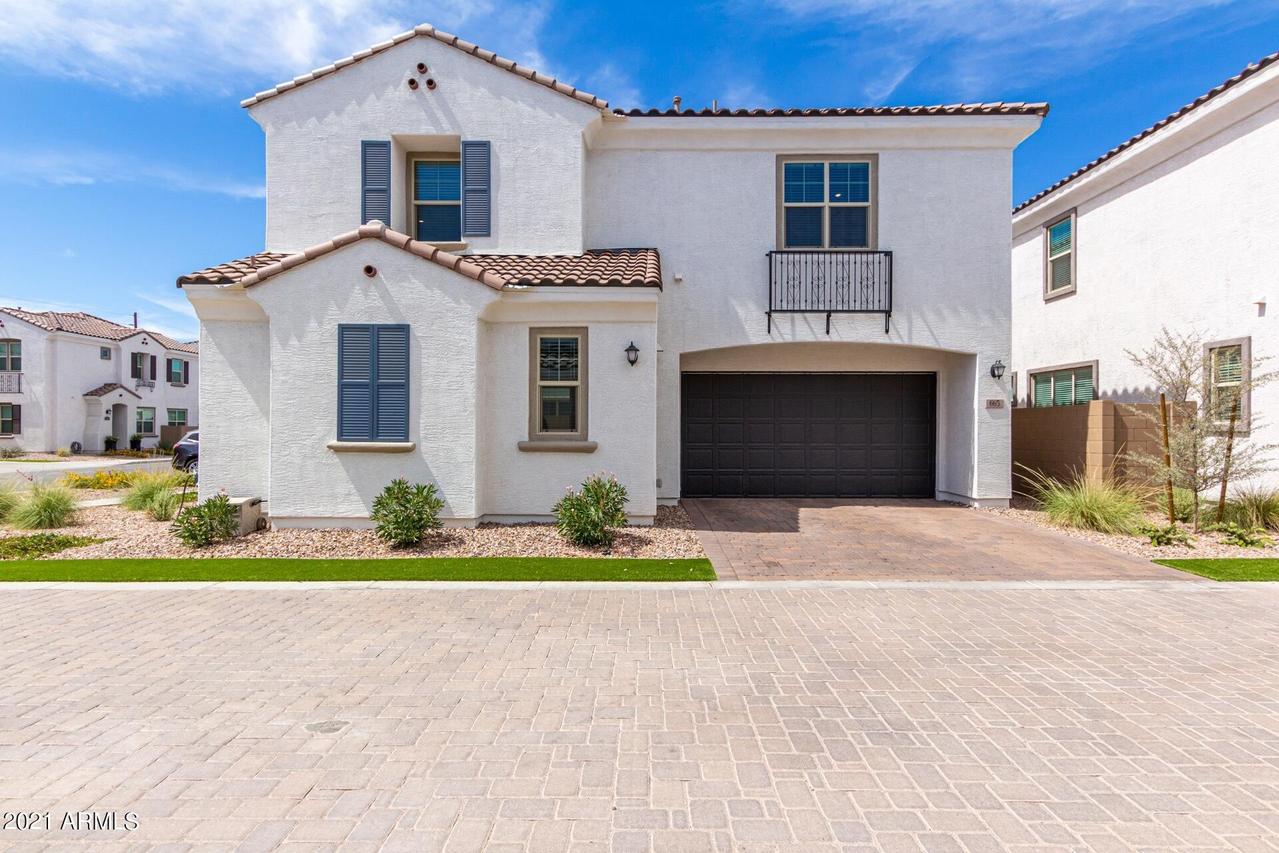665 N Bay Dr., Gilbert, AZ 85233