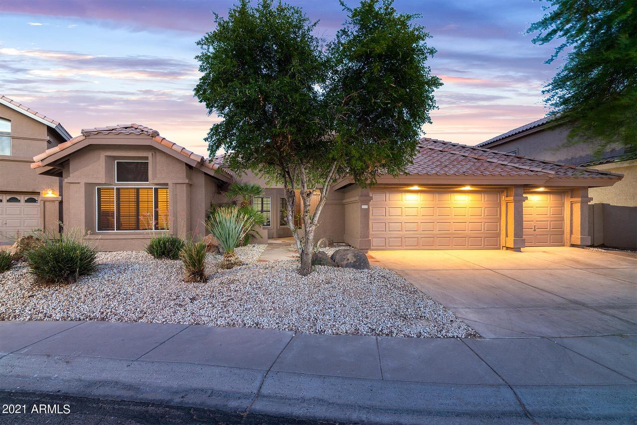 1693 E Glenhaven Dr., Phoenix, AZ 85048